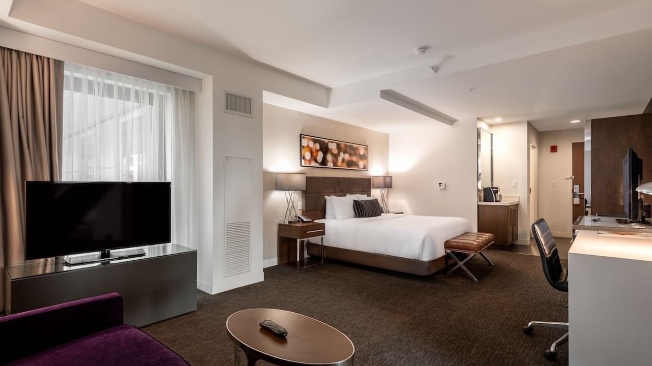 Photo of Bedroom in Near North Side