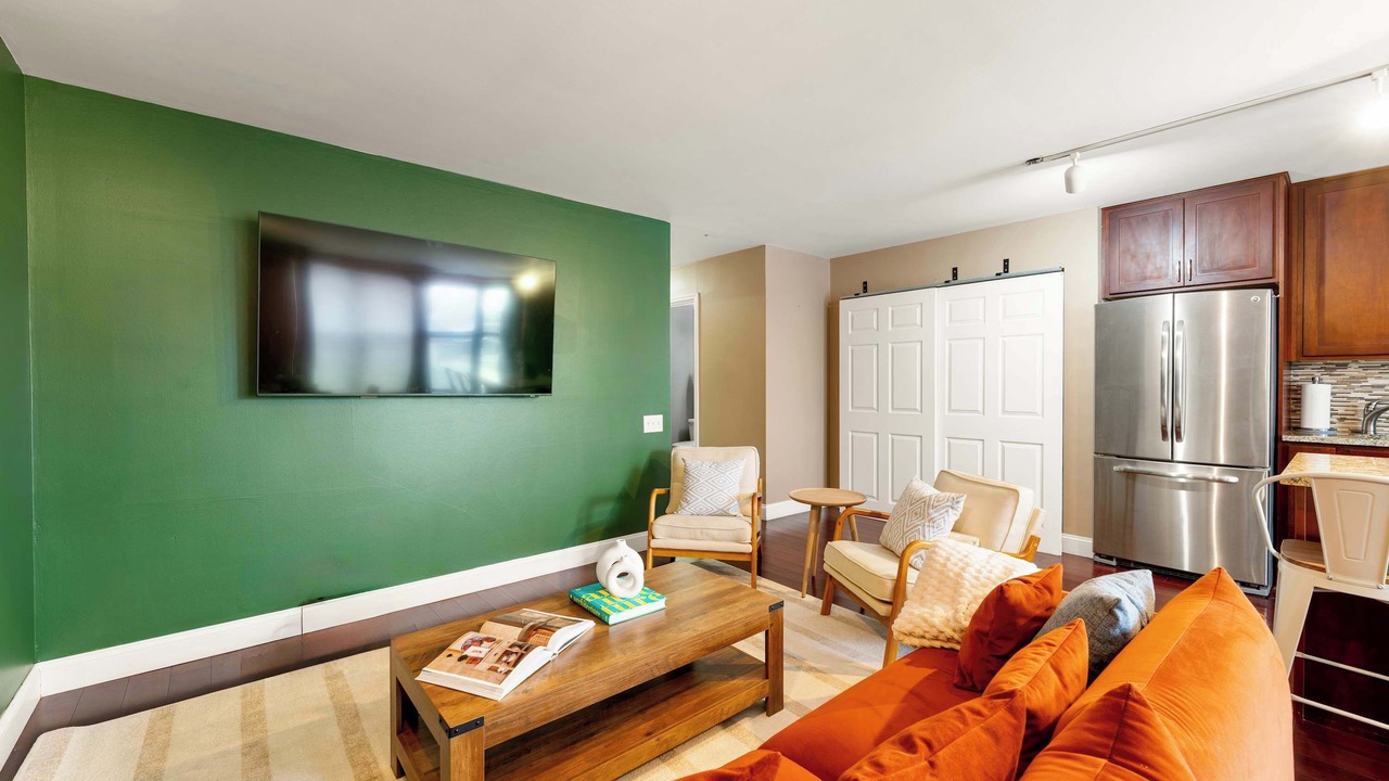 Photo of Livingroom in Ranch Triangle