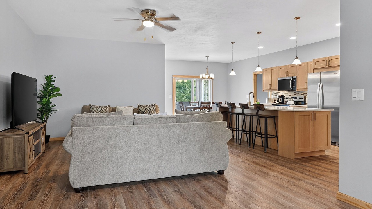 Photo of Livingroom in Fish Creek