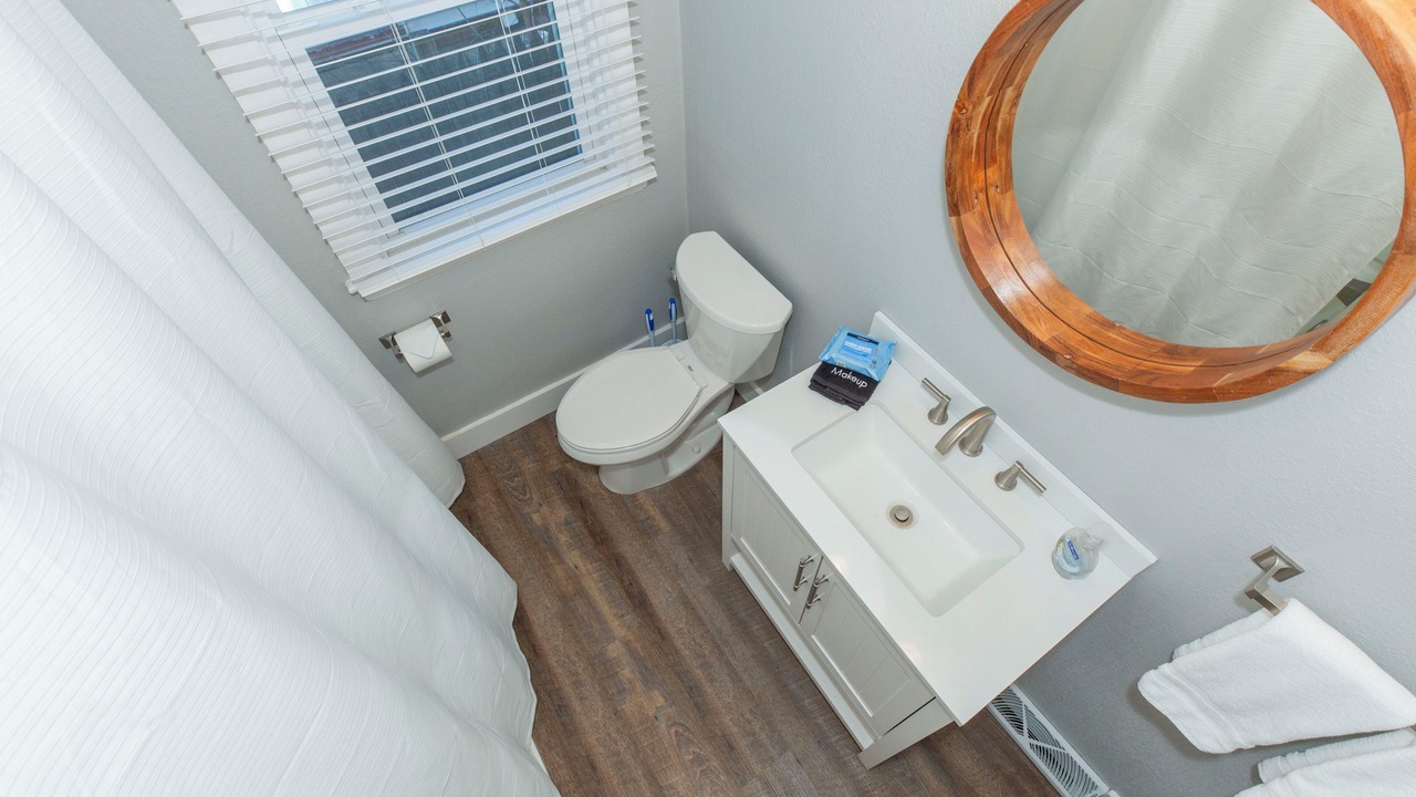 Photo of Bathroom in Near Northwest