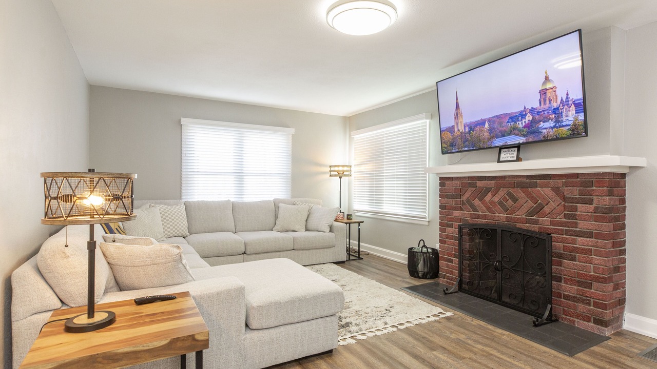Photo of Livingroom in Near Northwest