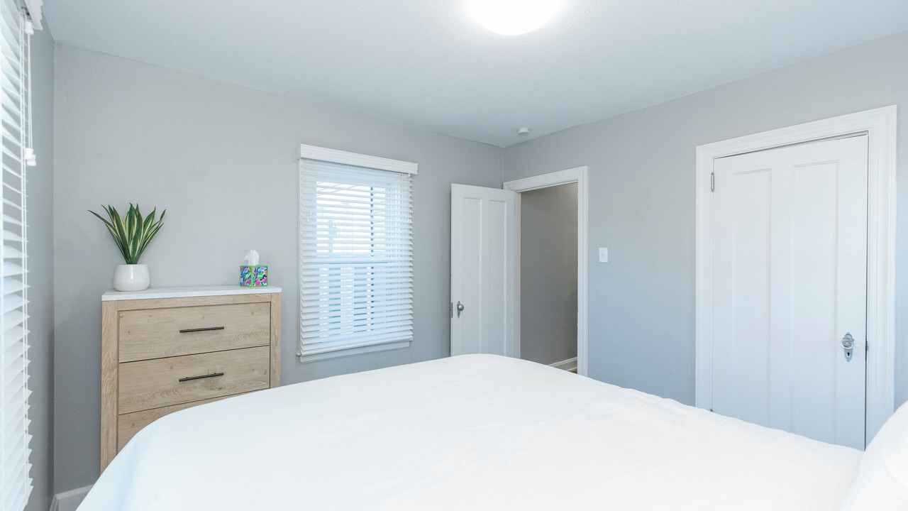 Photo of Bedroom in Near Northwest