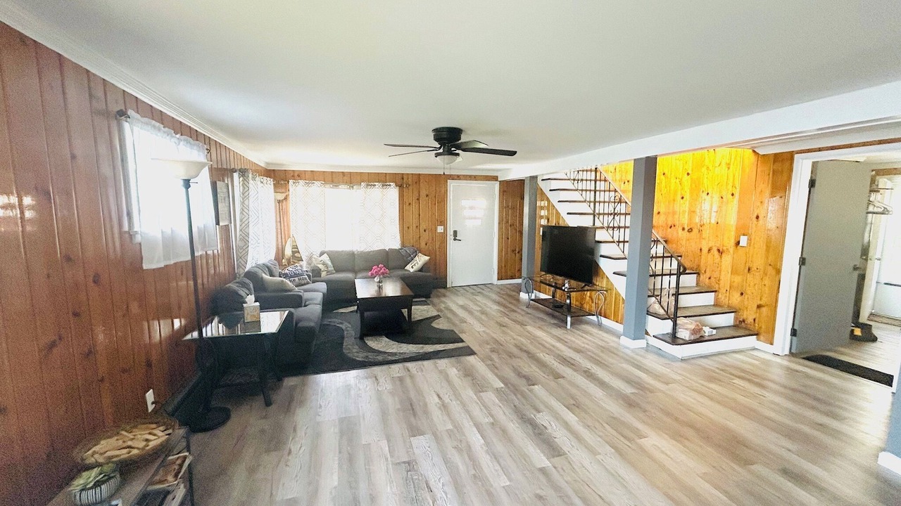 Photo of Livingroom in Alpena