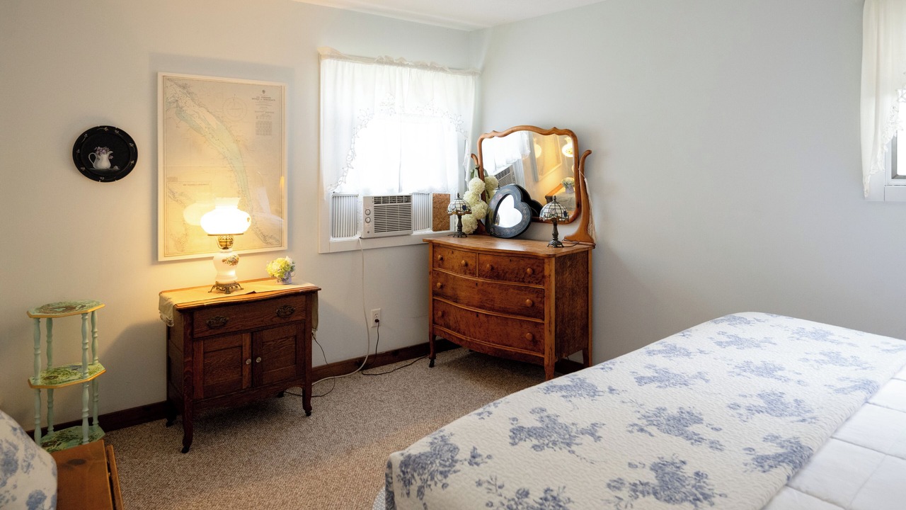 Photo of Bedroom in Douglas