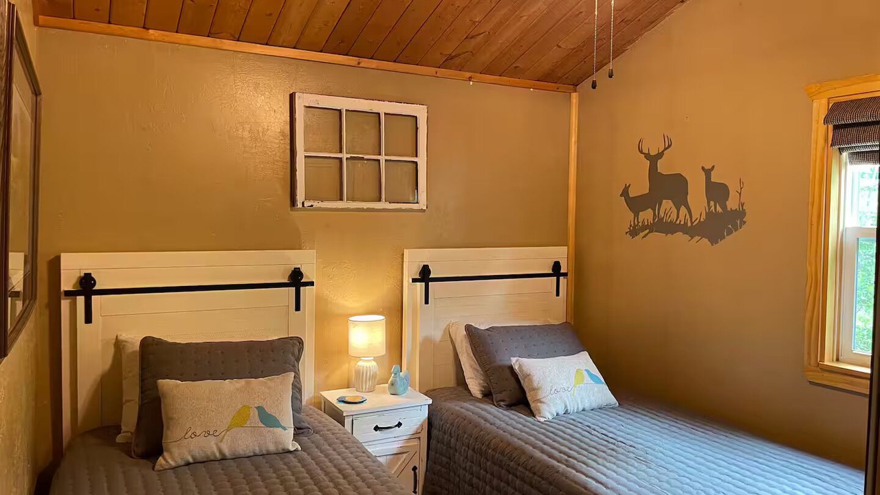 Photo of Bedroom in Suring