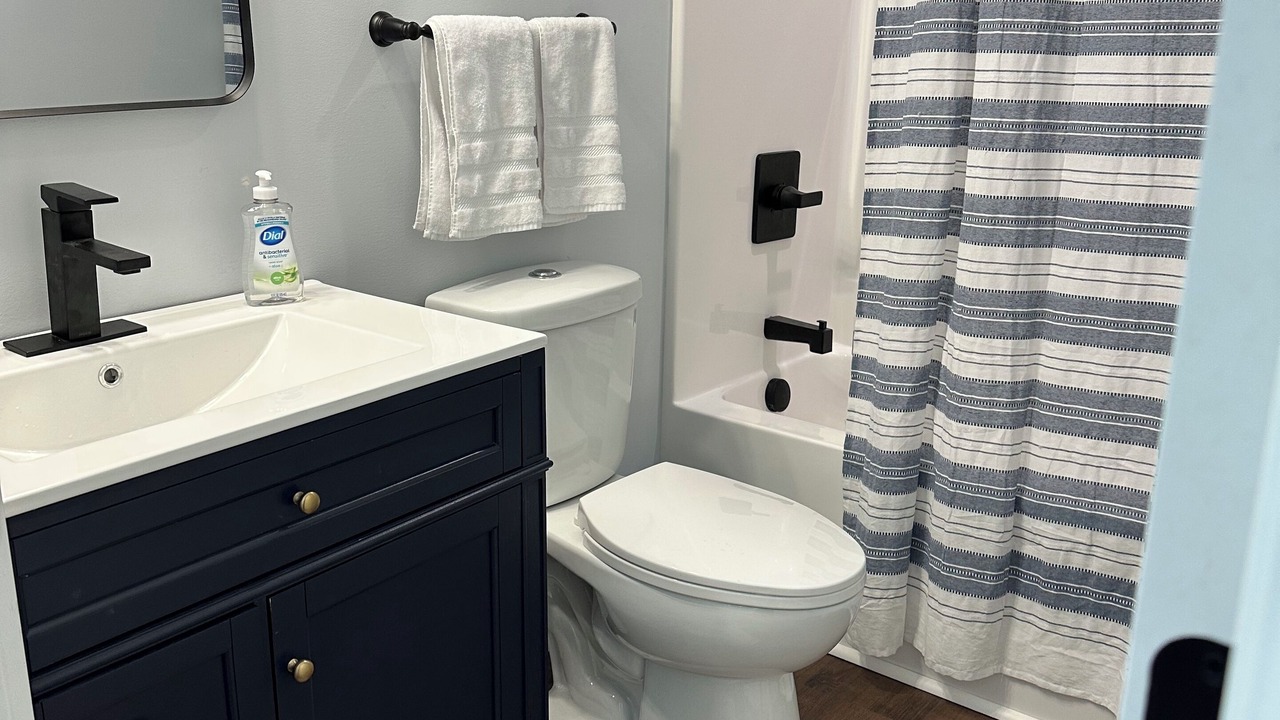 Photo of Bathroom in Empire