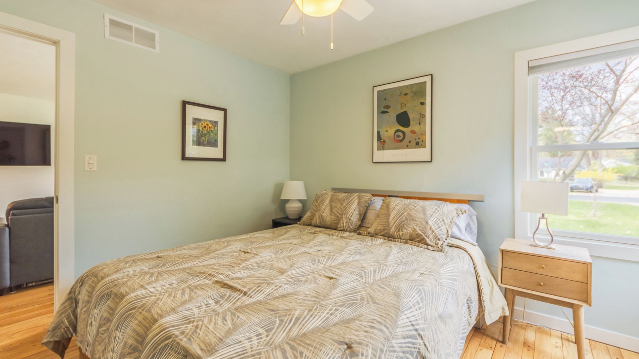 Photo of Bedroom in Douglas
