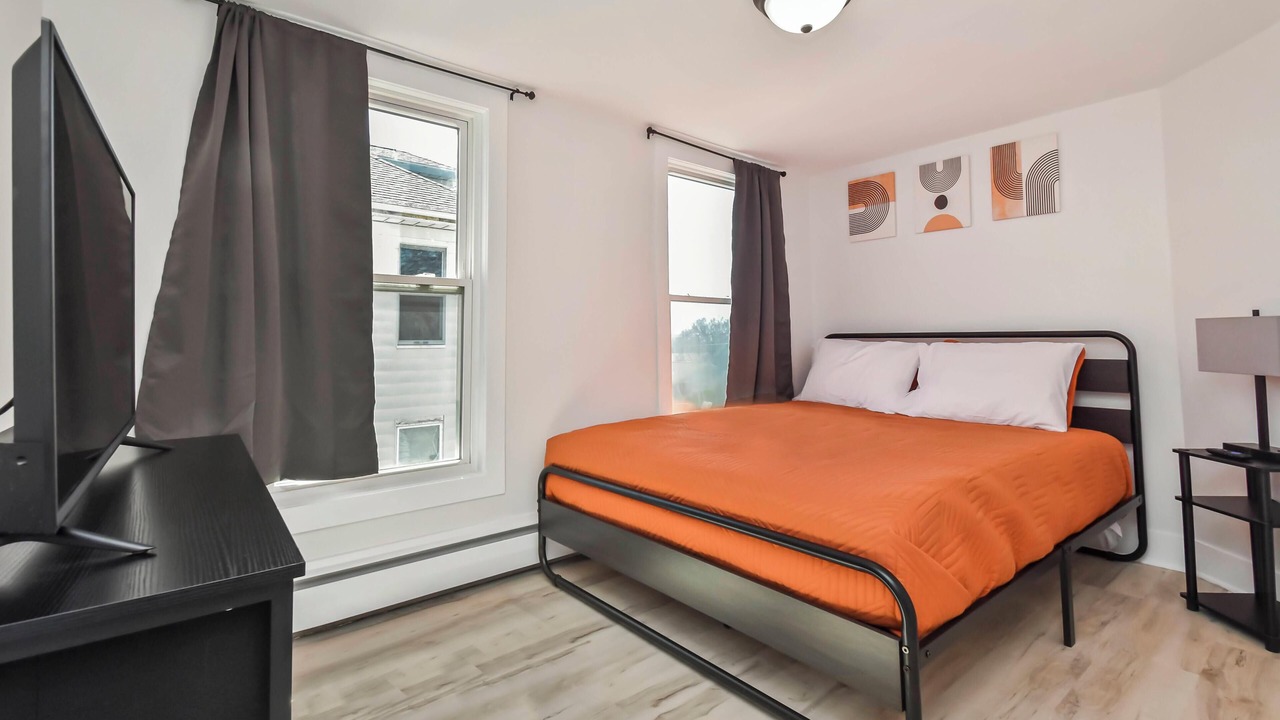 Photo of Bedroom in Peoria Heights
