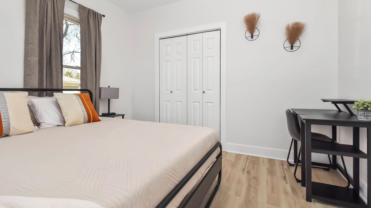 Photo of Bedroom in Peoria Heights