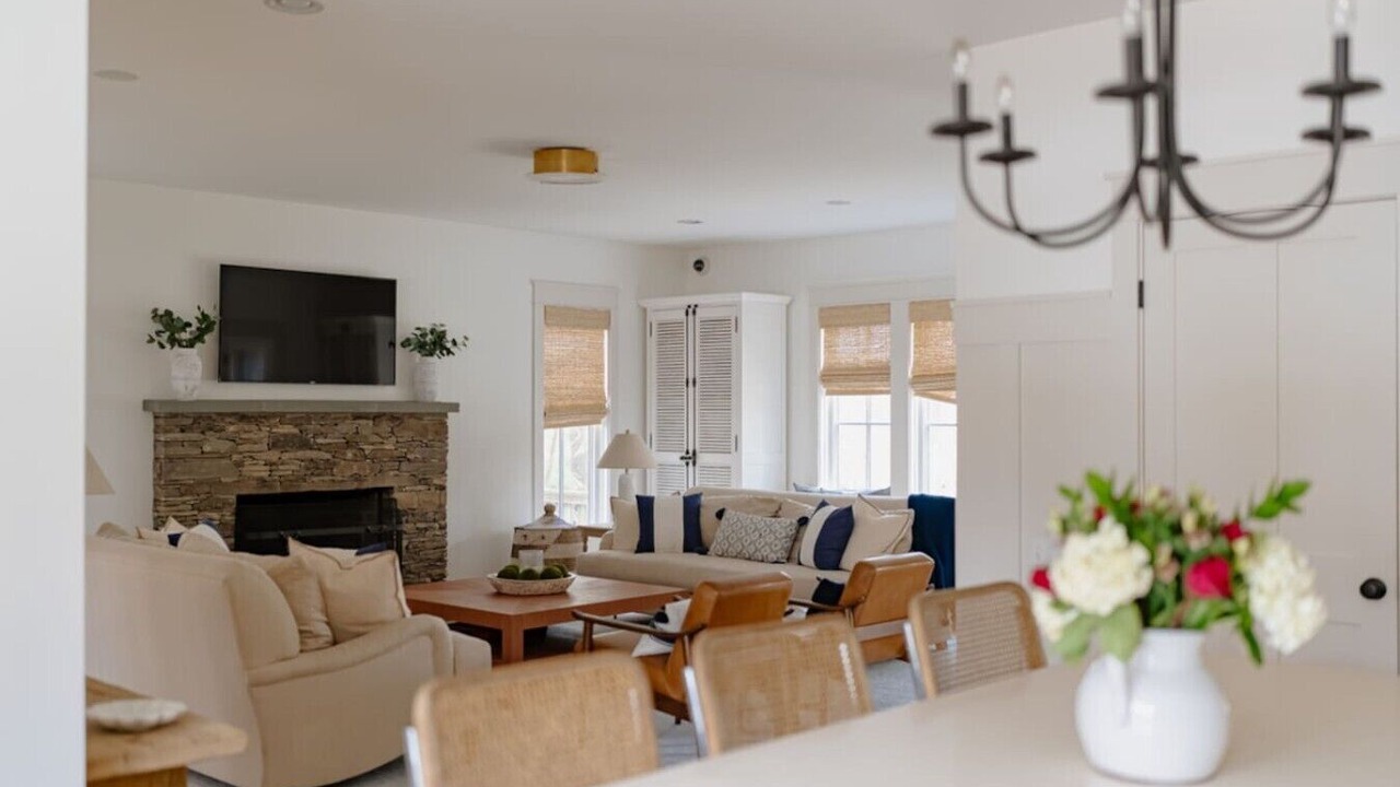 Photo of Livingroom in Lakeside