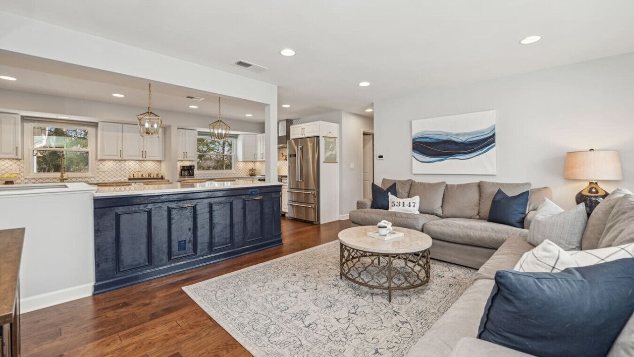 Photo of Livingroom in Lake Geneva