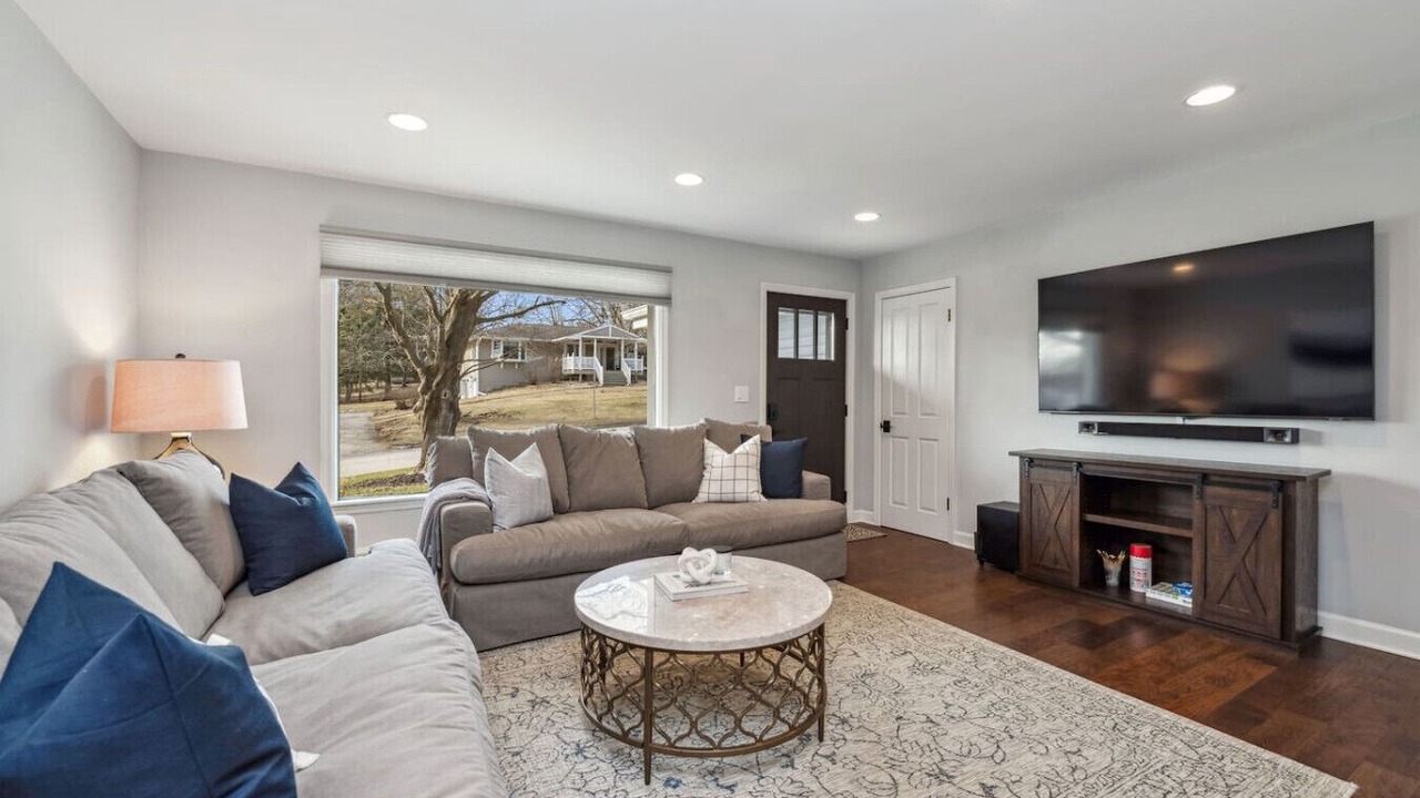 Photo of Livingroom in Lake Geneva