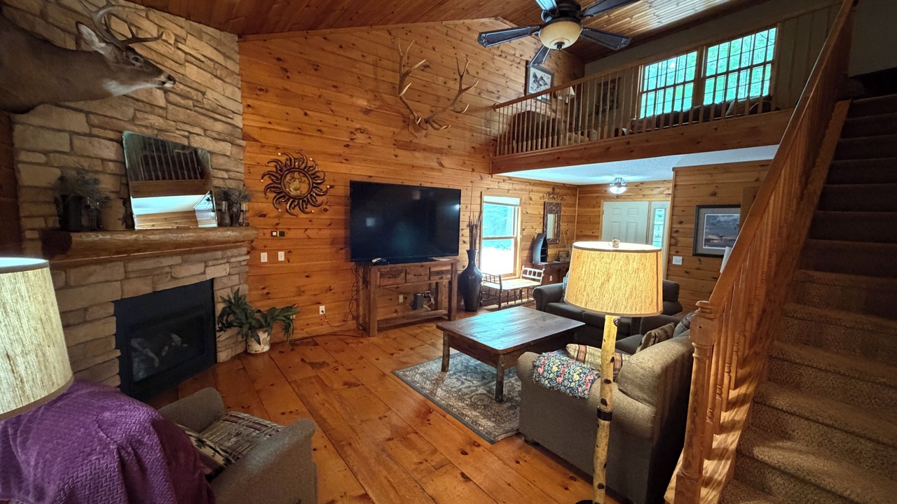 Photo of Livingroom in Eagle River