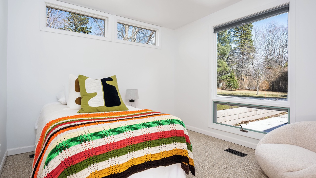 Photo of Bedroom in Northport