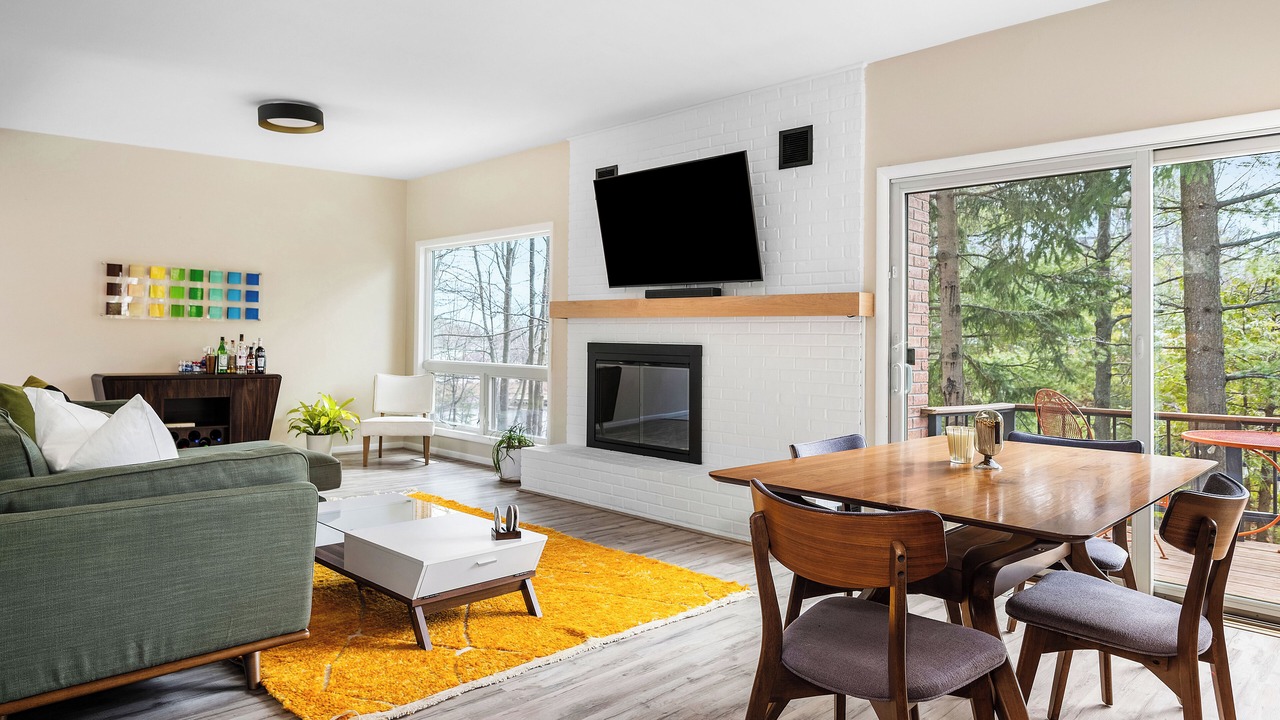 Photo of Livingroom in Northport