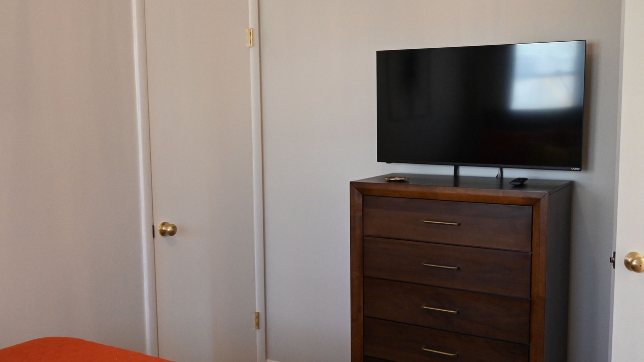 Photo of Bedroom in Lakeside