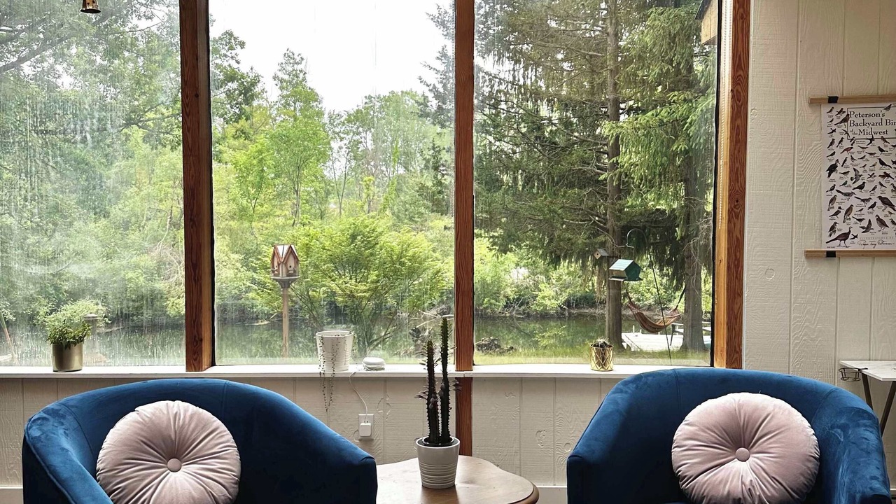 Photo of Bedroom in Hamburg Township