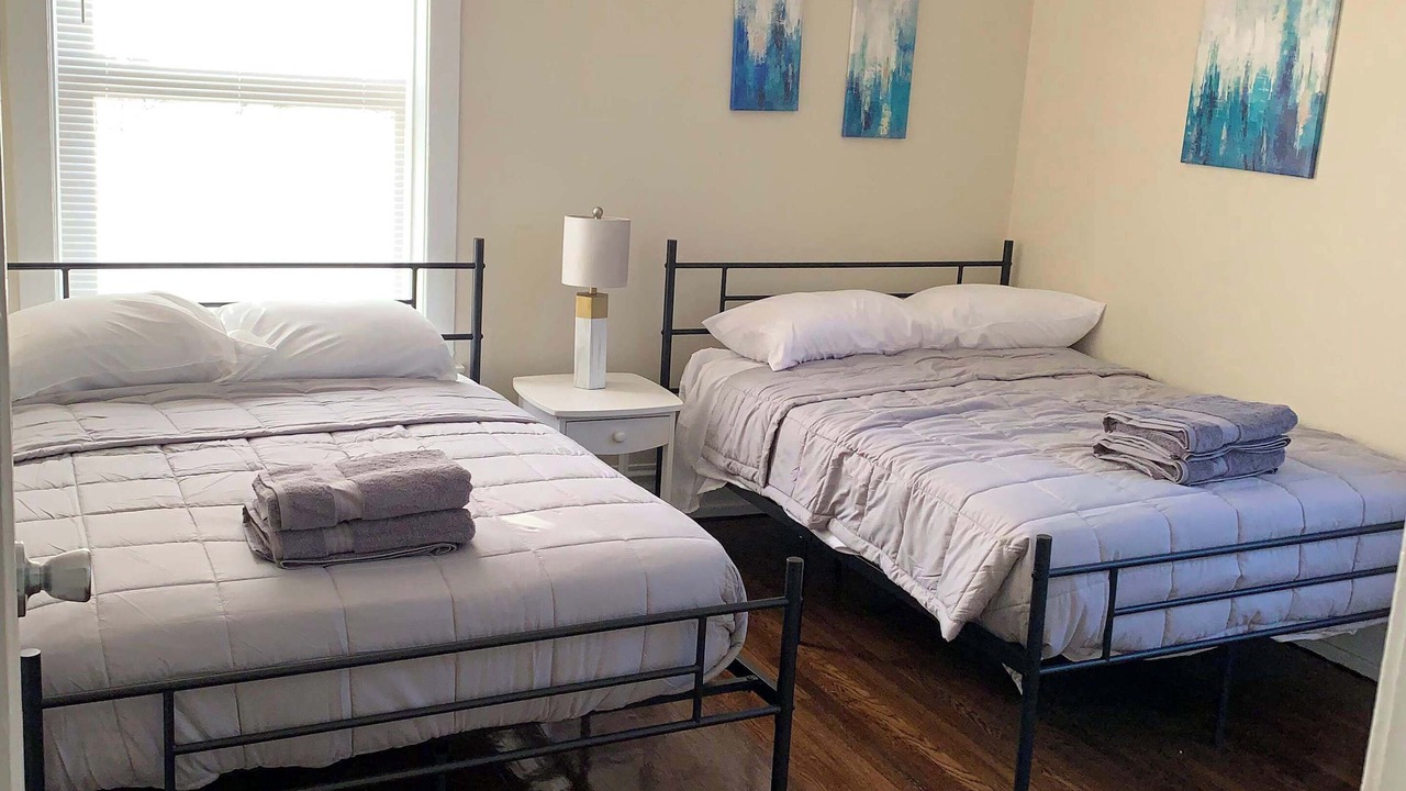 Photo of Bedroom in Edgewater Beach