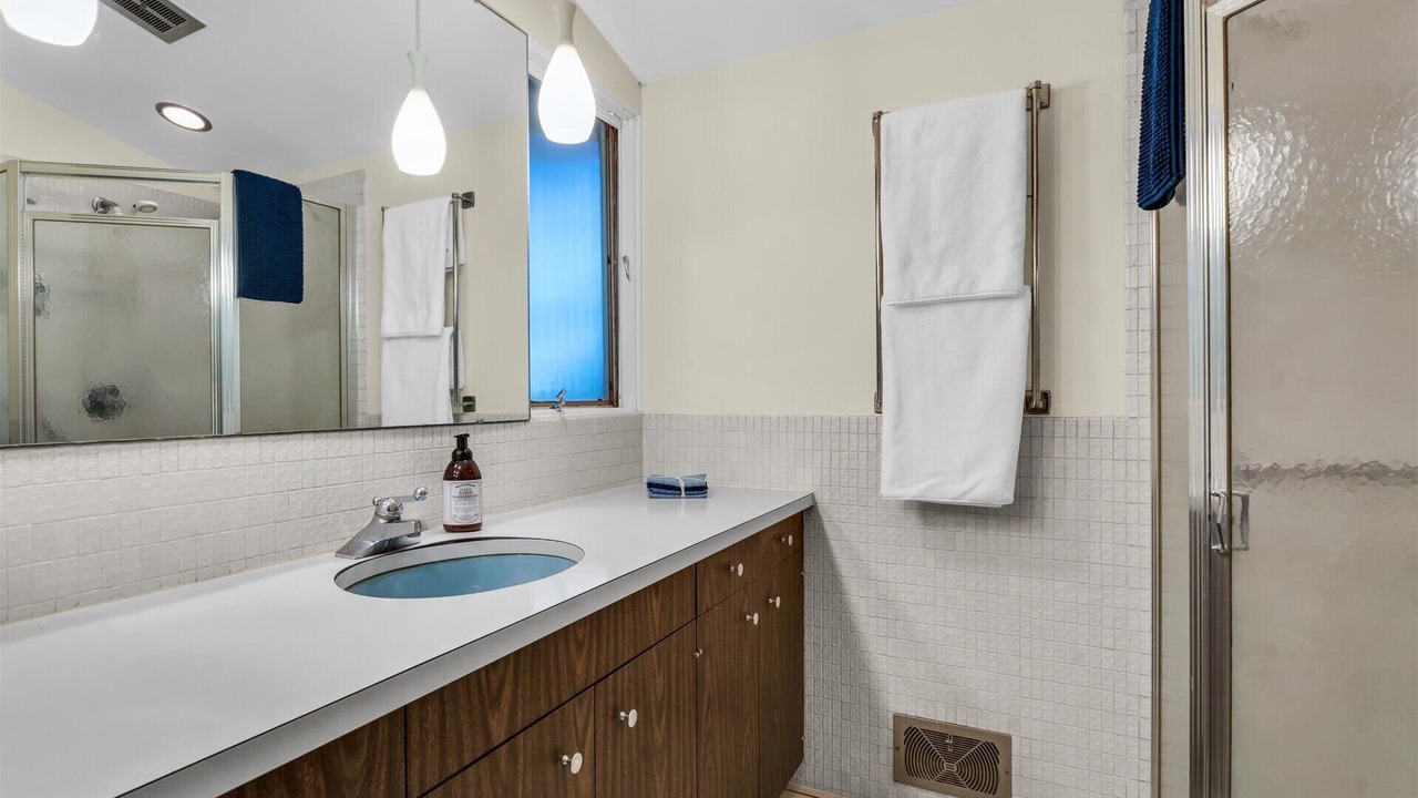 Photo of Bathroom in Urbana