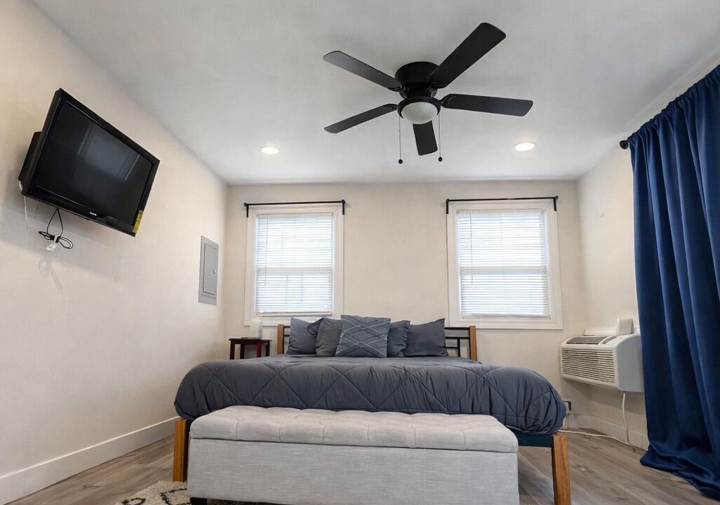 Photo of Bedroom in Skokie
