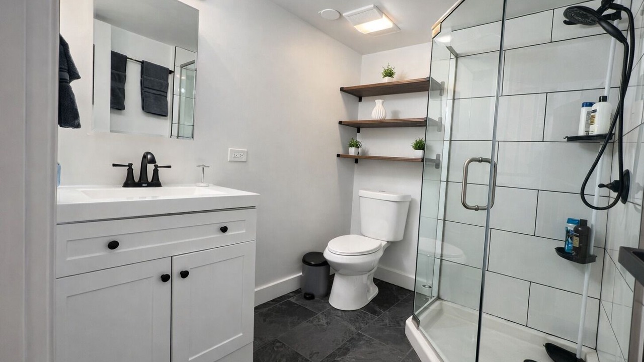Photo of Bathroom in Skokie