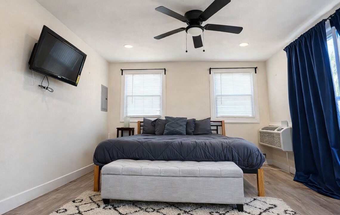 Photo of Bedroom in Skokie