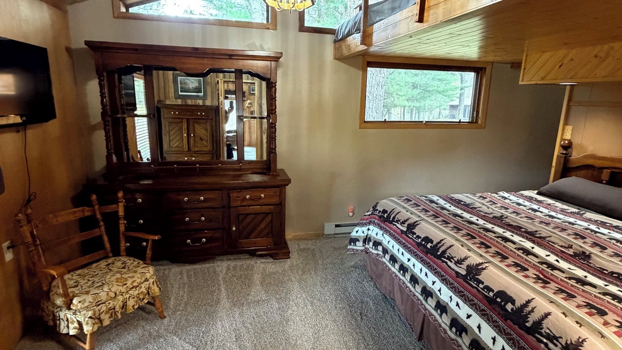 Photo of Bedroom in Lake Tomahawk
