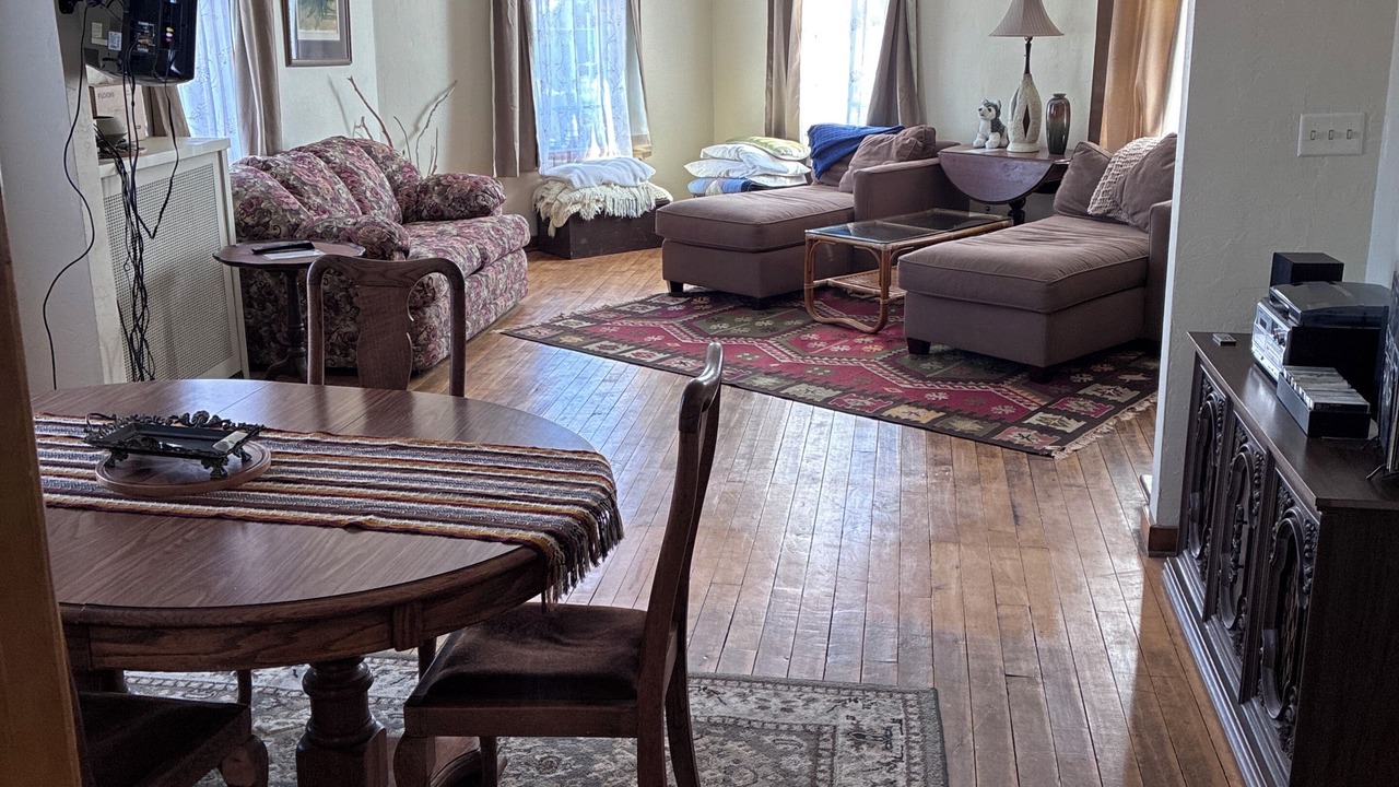 Photo of Livingroom in Algoma