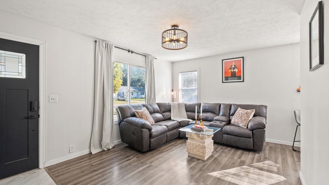 Photo of Livingroom in Council Bluffs