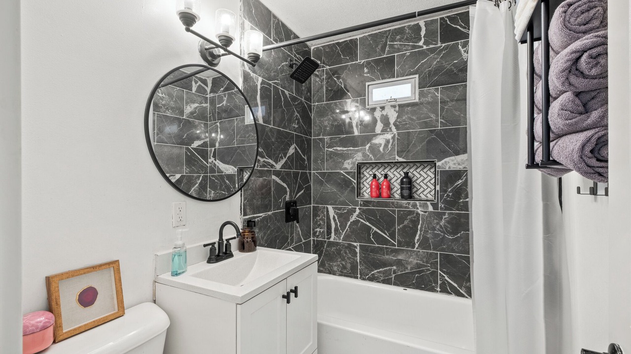Photo of Bathroom in Council Bluffs