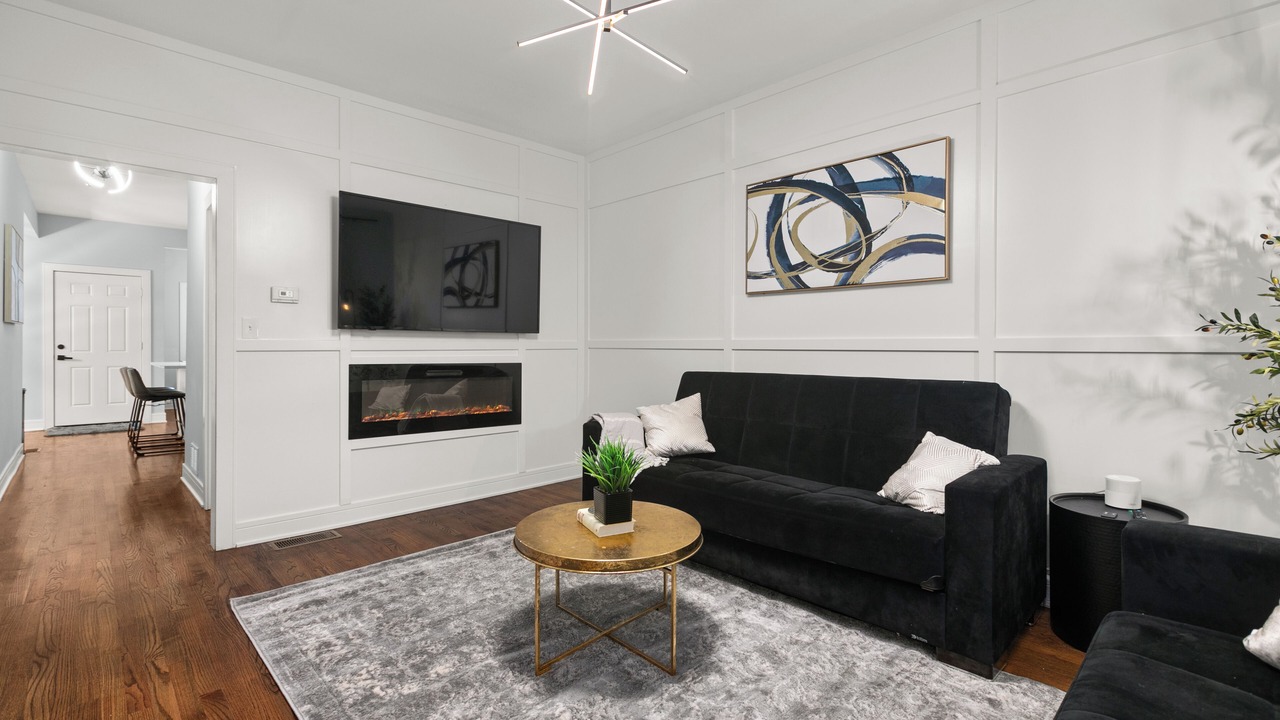 Photo of Livingroom in Cragin