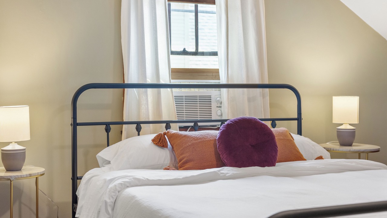 Photo of Bedroom in Medical Center