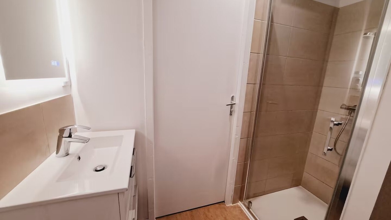 Photo of Bathroom in Saint-Romain-sur-Cher