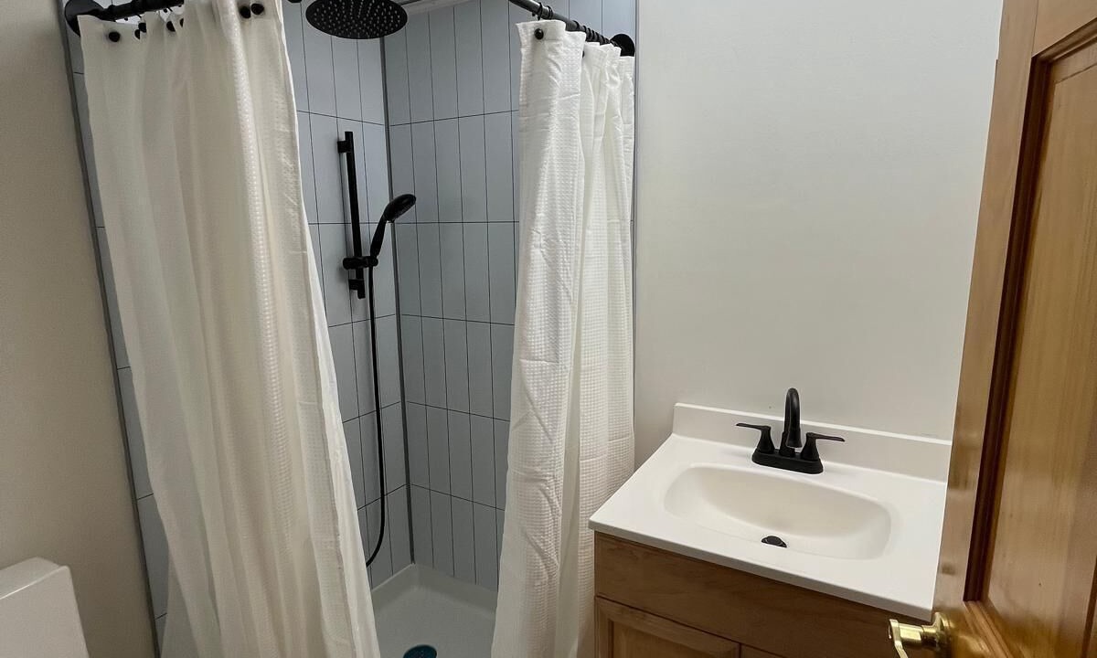 Photo of Bathroom in Sand Creek
