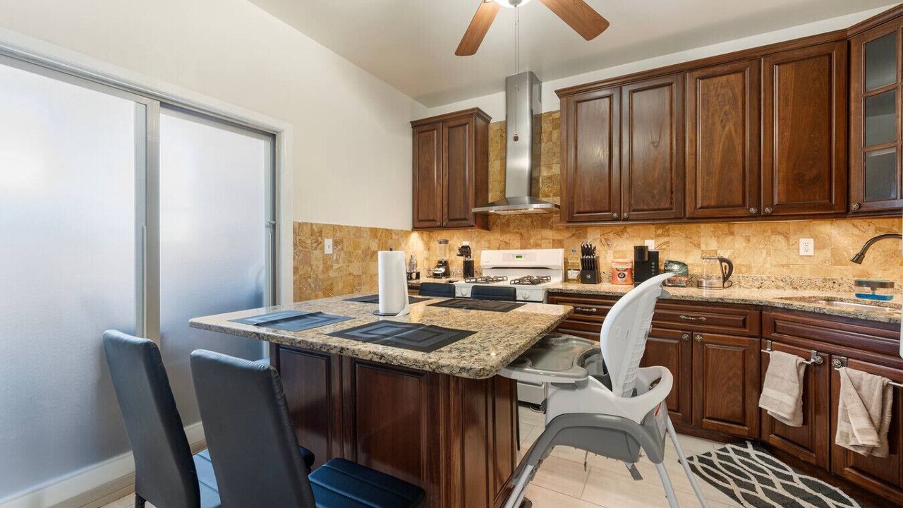 Photo of Kitchen in Lakeview