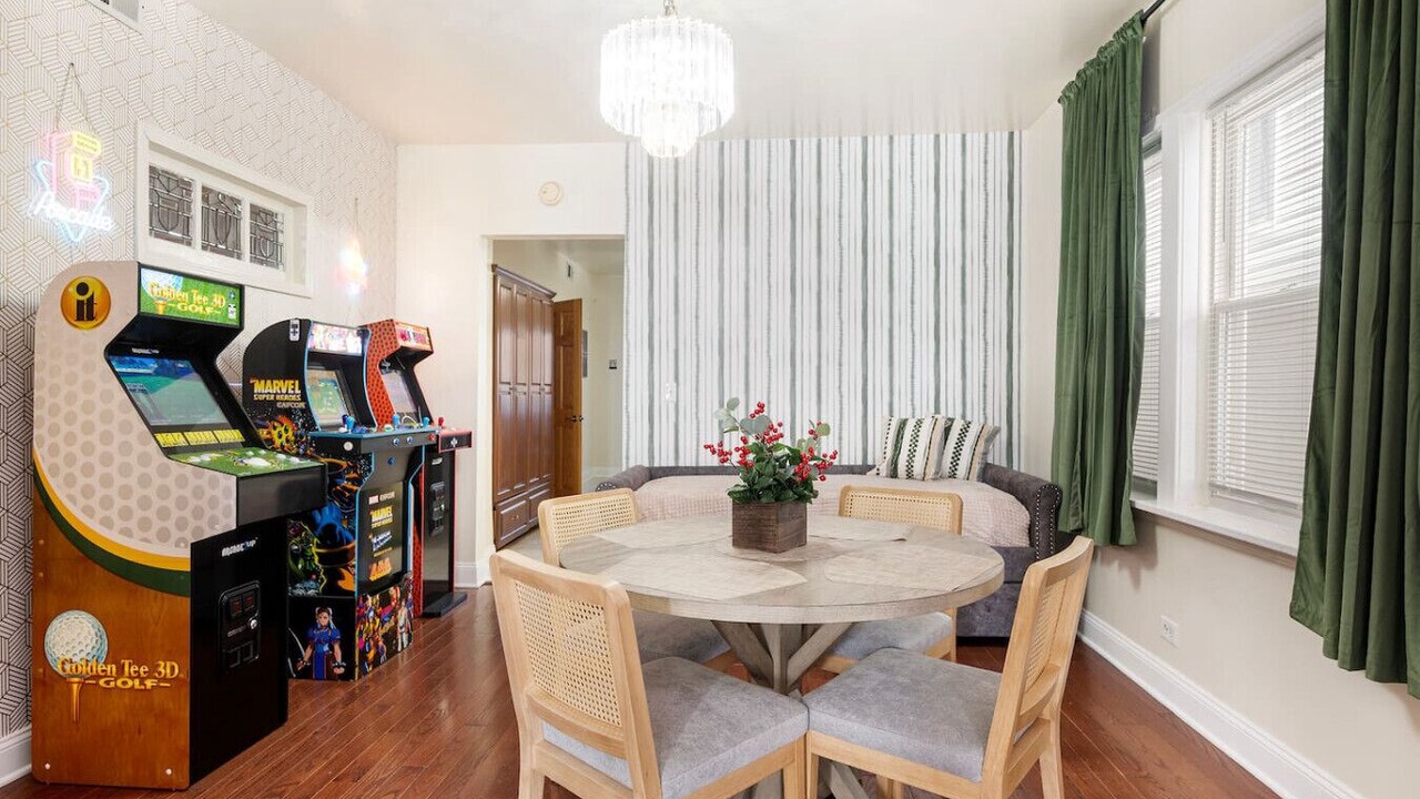 Photo of Bedroom in Lakeview