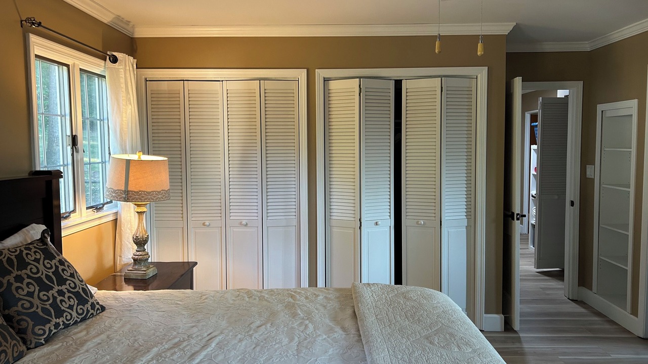 Photo of Bedroom in Wooded Estates