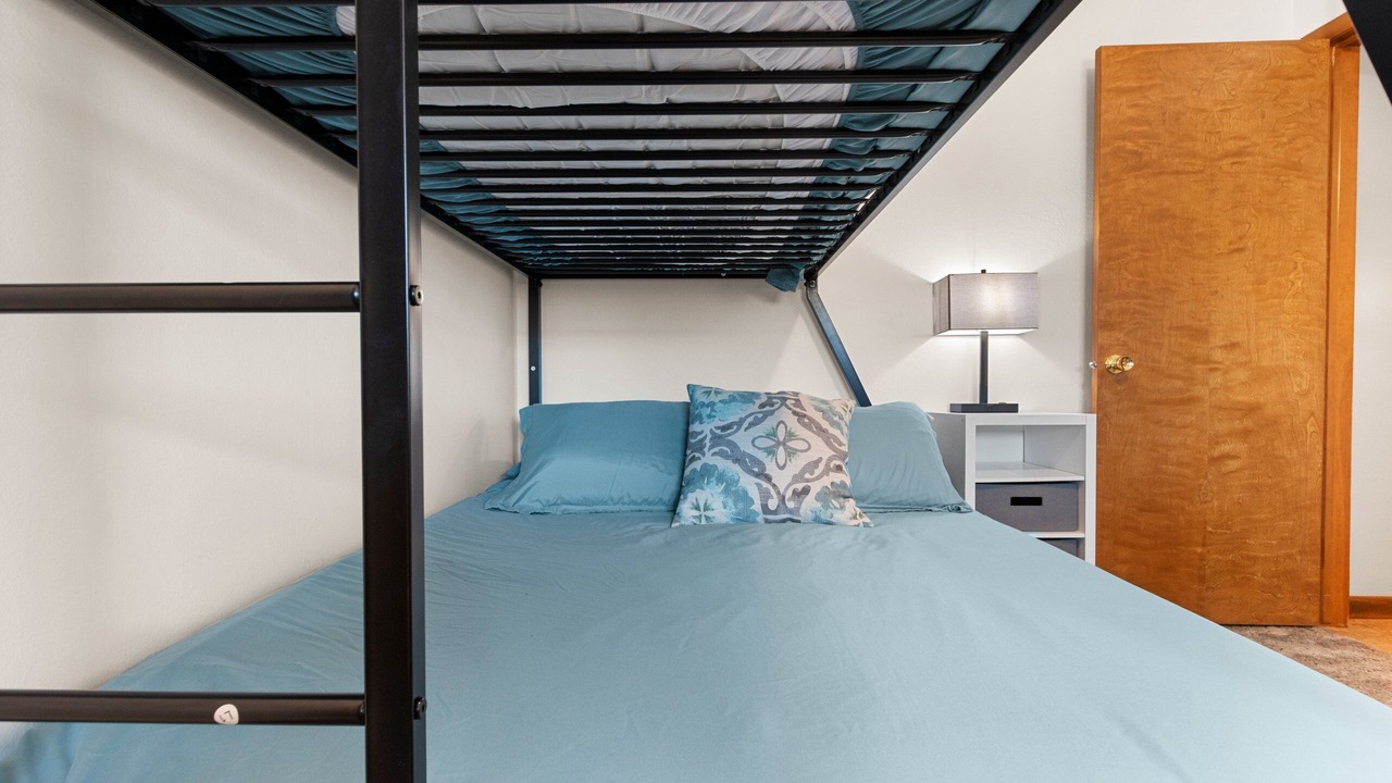 Photo of Bedroom in Ashwaubenon