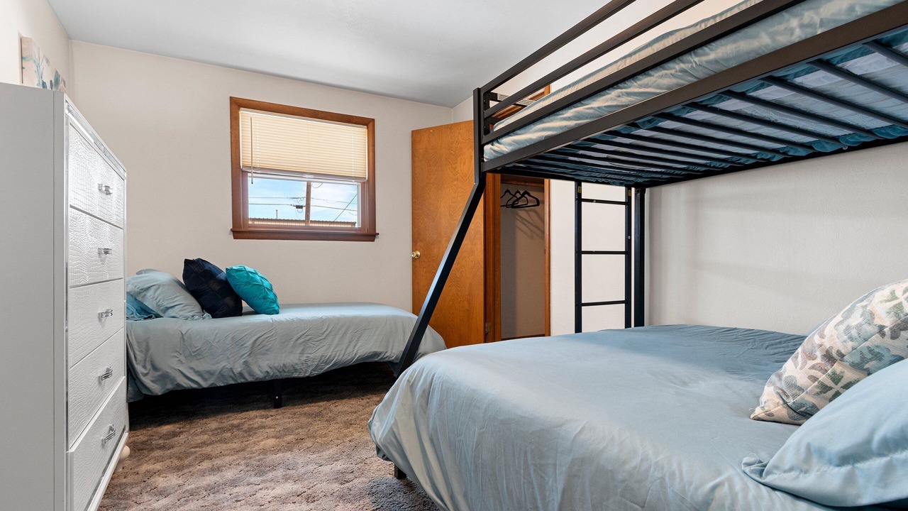 Photo of Bedroom in Ashwaubenon