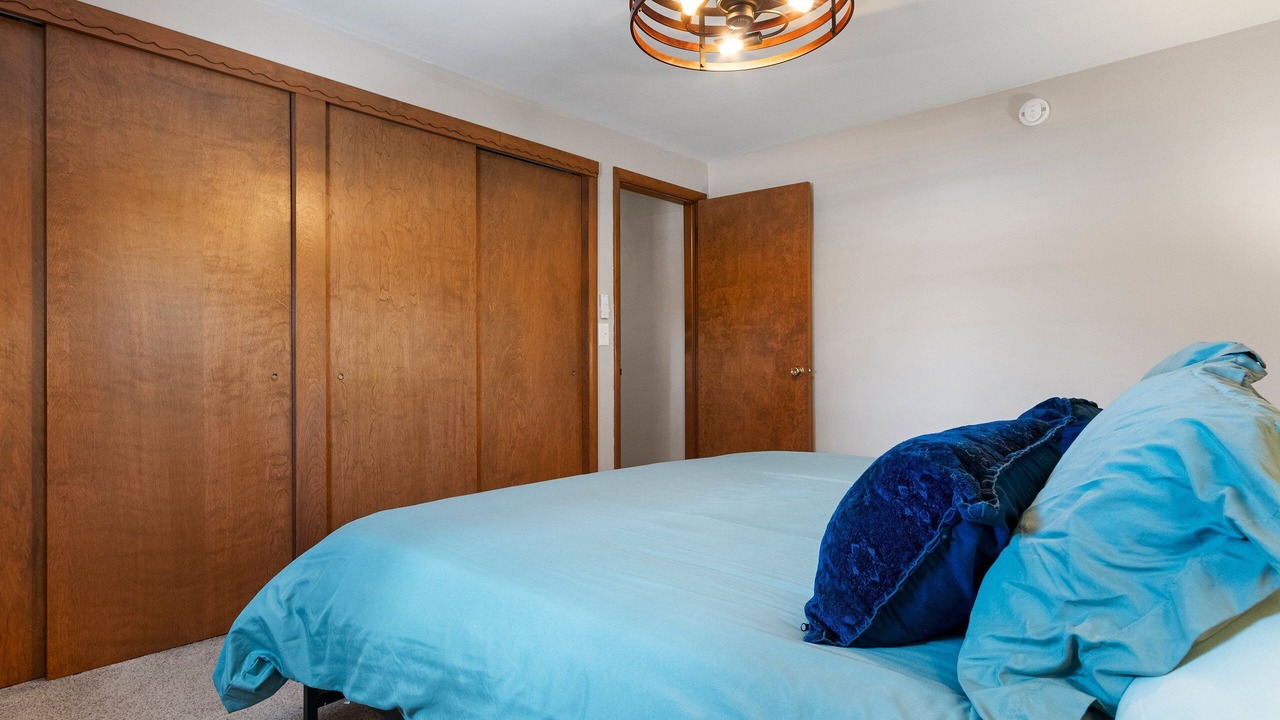Photo of Bedroom in Ashwaubenon