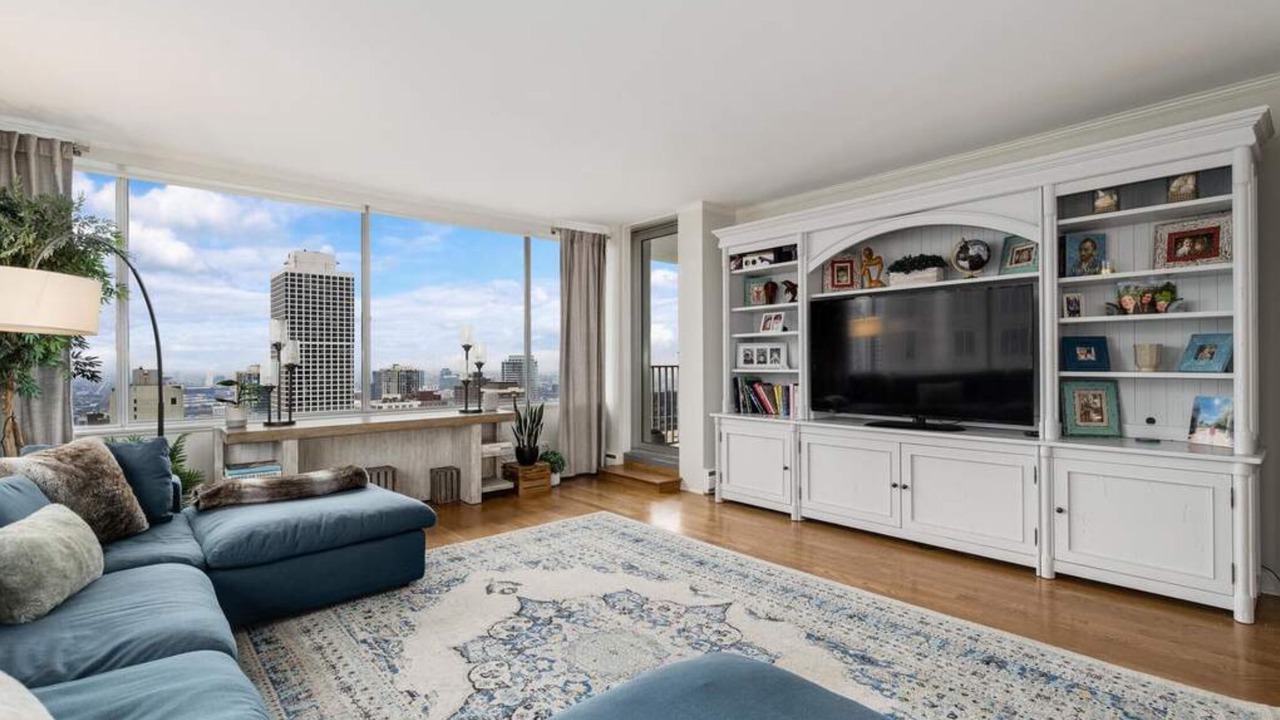 Photo of Livingroom in Downtown Chicago