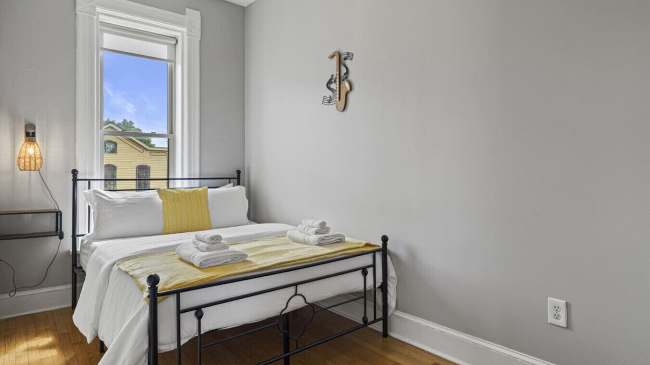 Photo of Bedroom in Fifth Ward