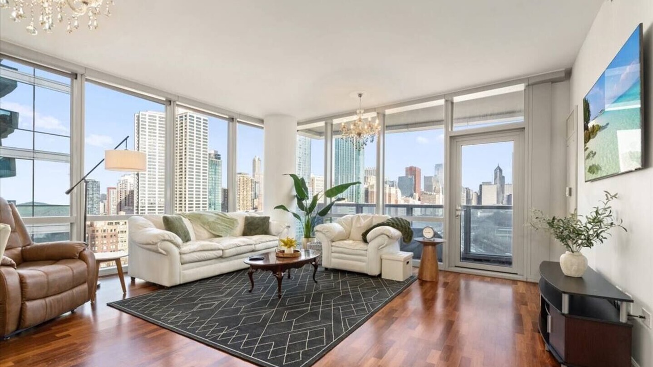 Photo of Livingroom in South Loop