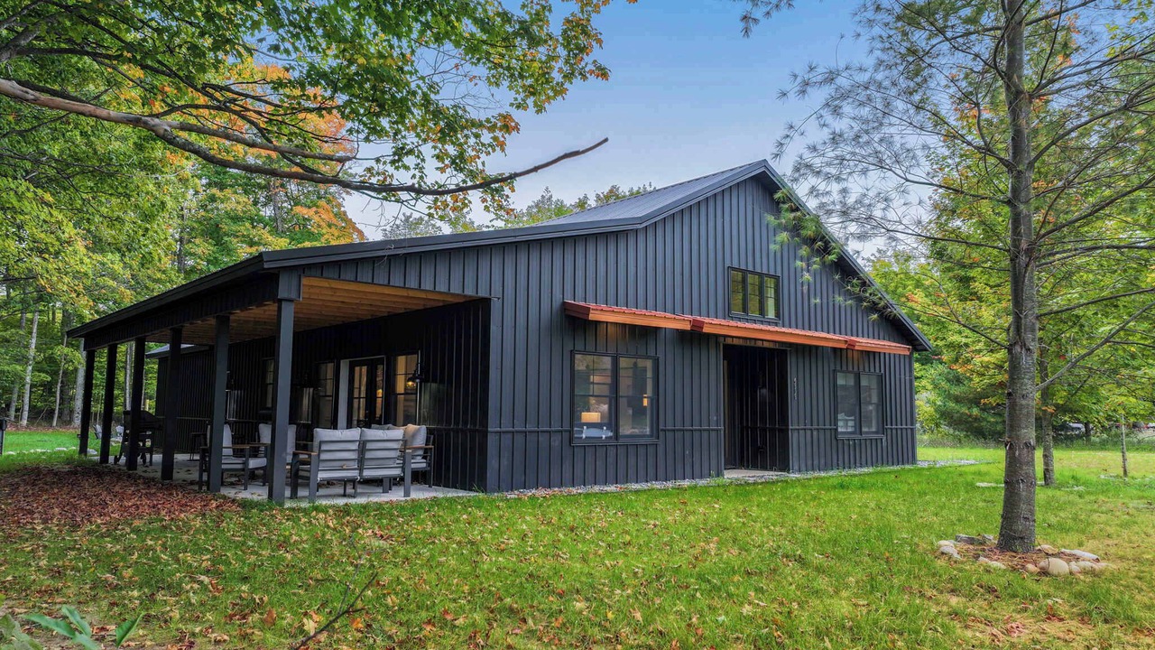 Photo of Outdoor in Cedar