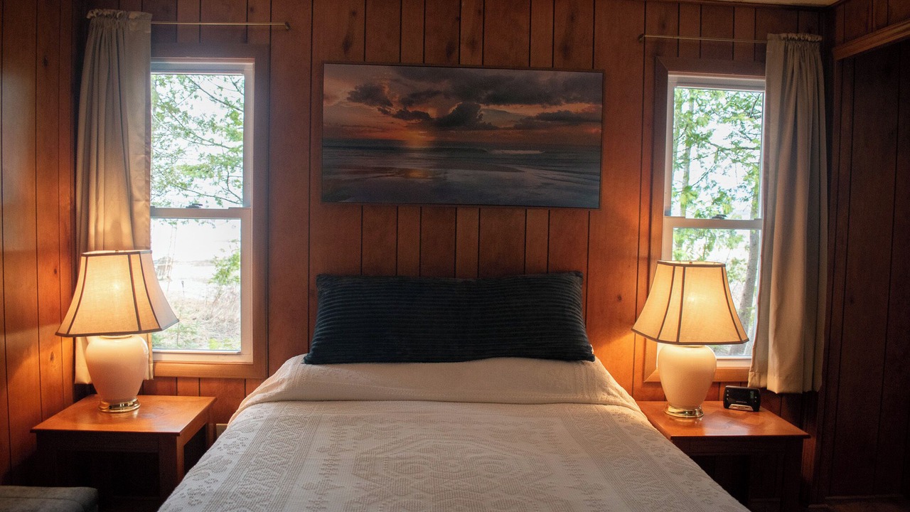 Photo of Bedroom in Carp Lake