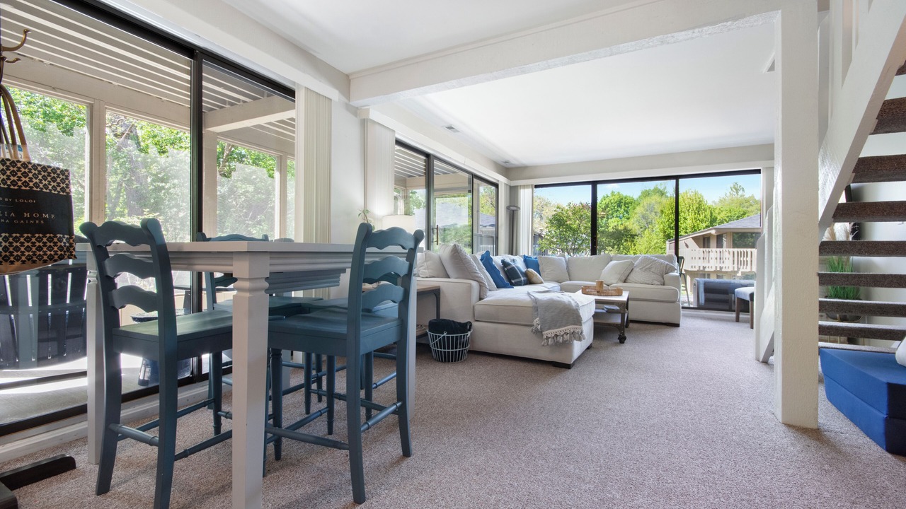 Photo of Livingroom in Fontana