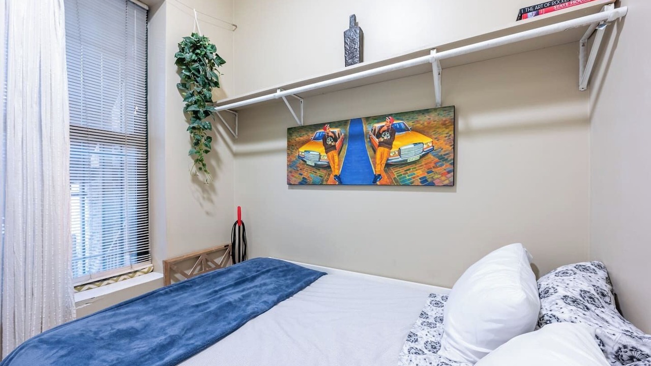Photo of Bedroom in Near North Side