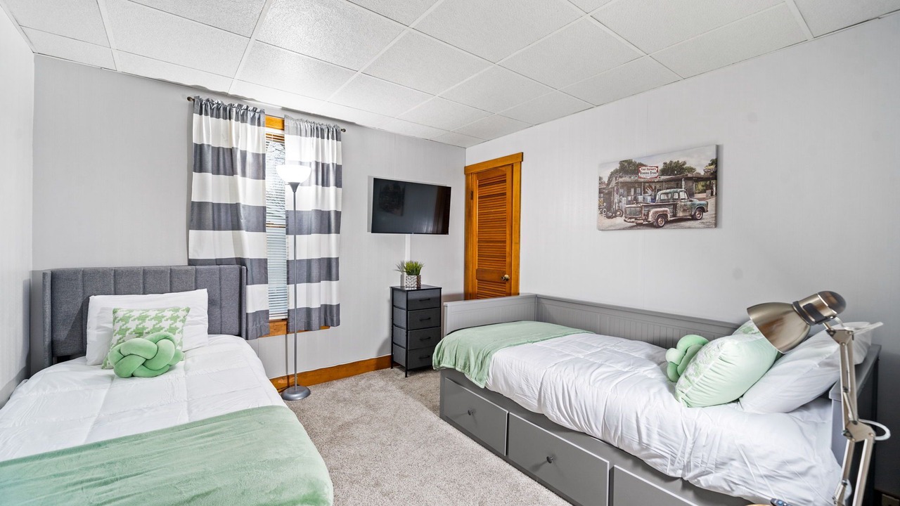 Photo of Bedroom in Yorkville