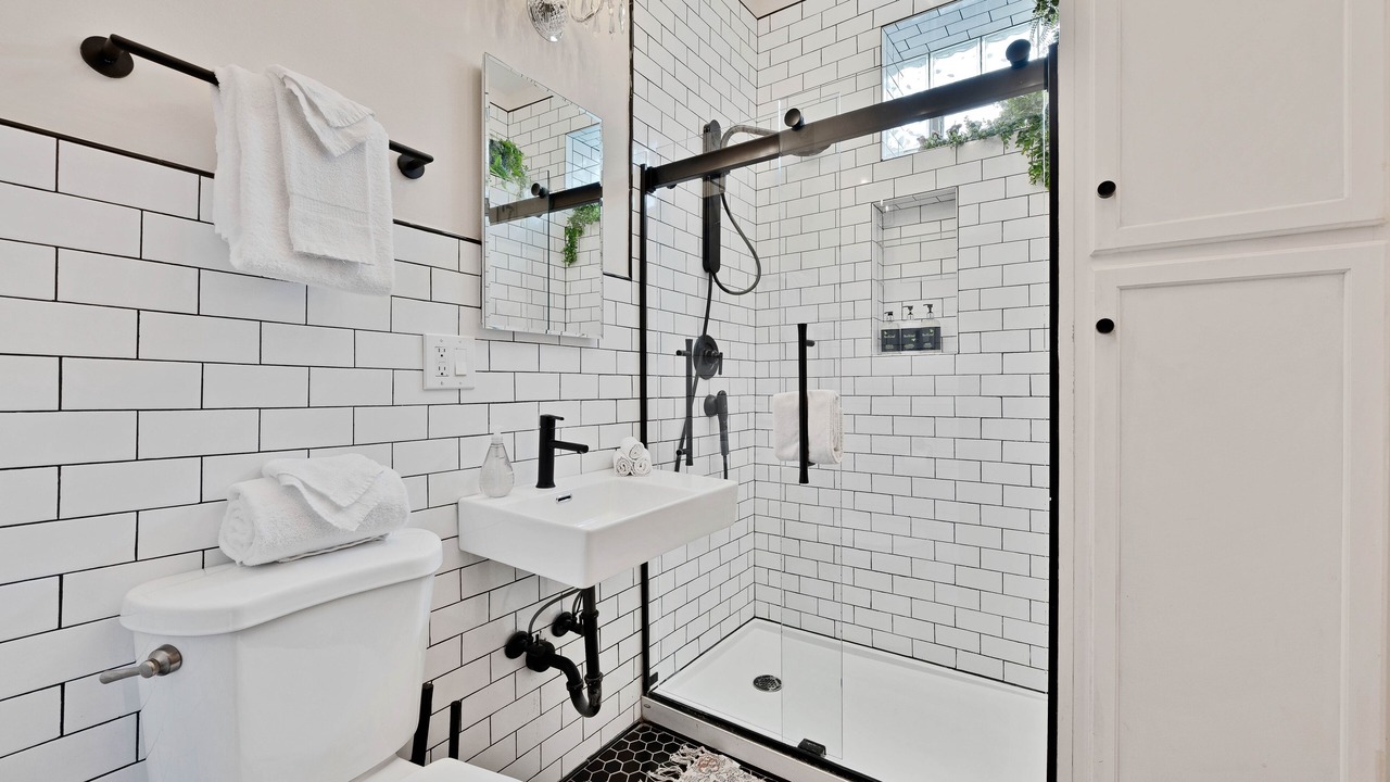 Photo of Bathroom in Berwyn