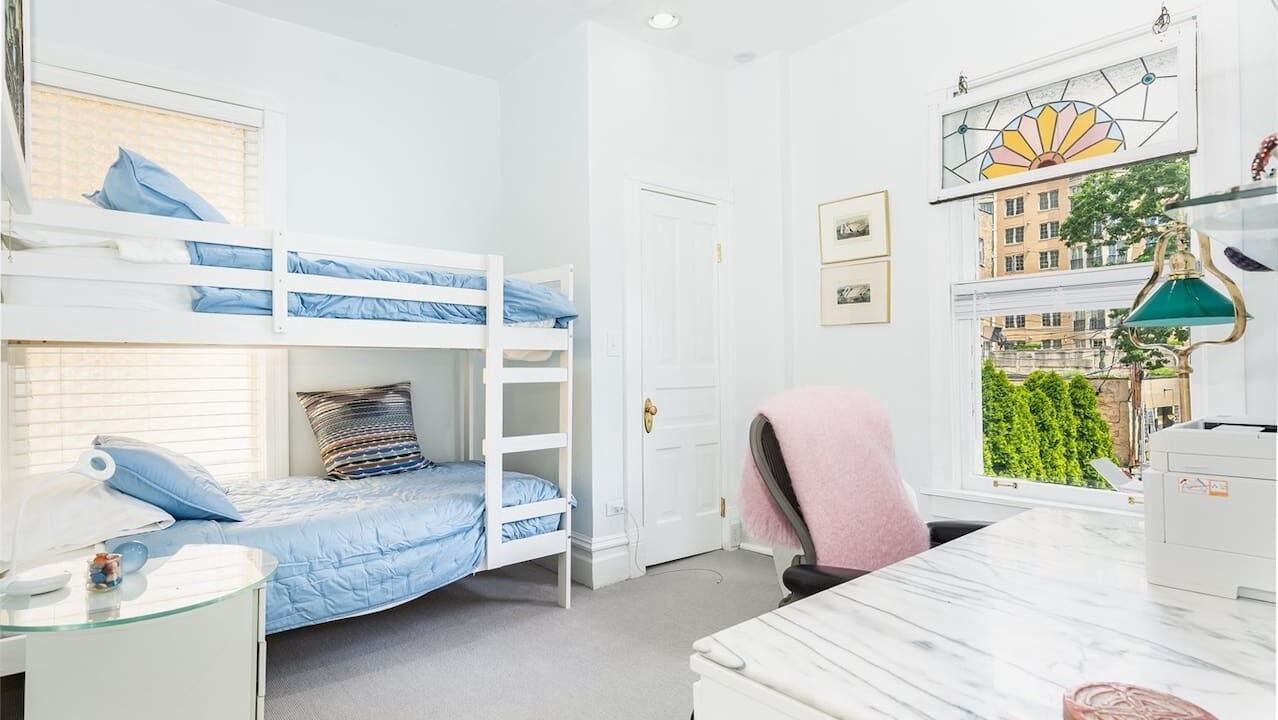 Photo of Bedroom in Evanston